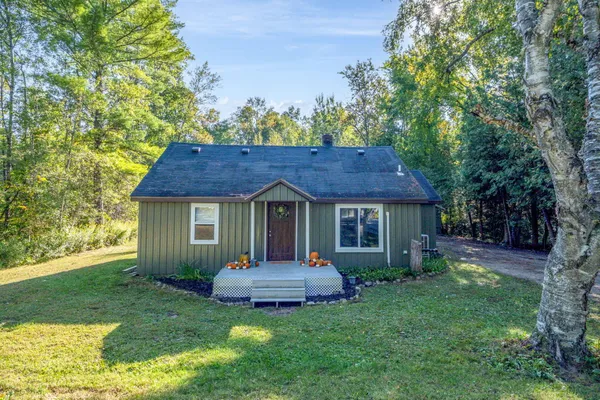 $205,000 | 22820 Northland Drive, Paris, MI 49338