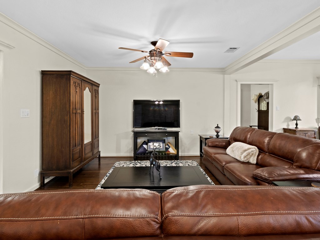 380 An County Road Palestine, TX 75803 - Photo 43 of 62