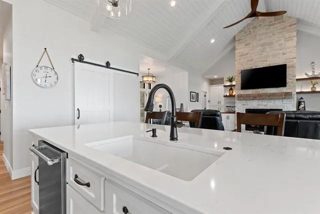 $1,999,000 | 1751 East Shore Circle, Green Bay, WI 54302