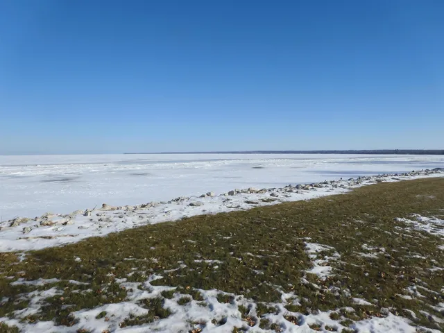 $1,999,000 | 1751 East Shore Circle, Green Bay, WI 54302