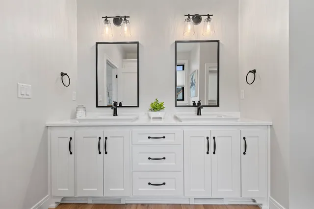 $1,999,000 | 1751 East Shore Circle, Green Bay, WI 54302