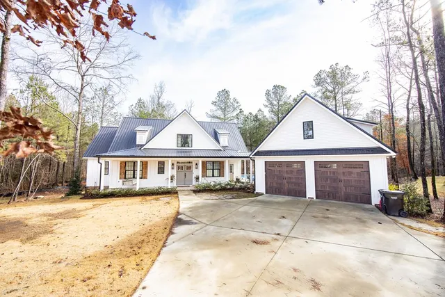 $1,098,900 | 2040-2048 Old Guard Road, Columbus, GA 31909