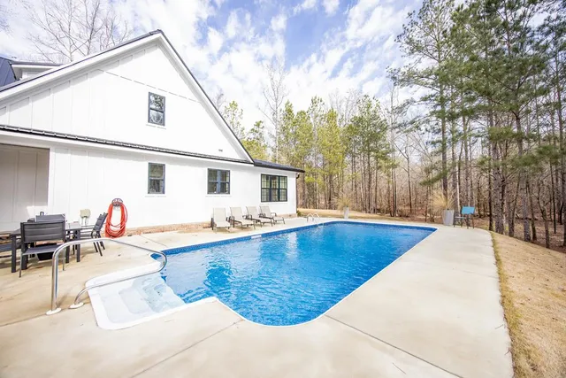 $1,098,900 | 2040-2048 Old Guard Road, Columbus, GA 31909