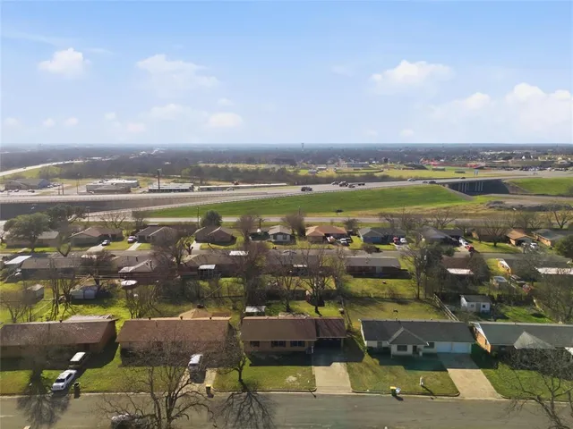 $199,900 | 1008 Dossett Drive, Bellmead, TX 76705