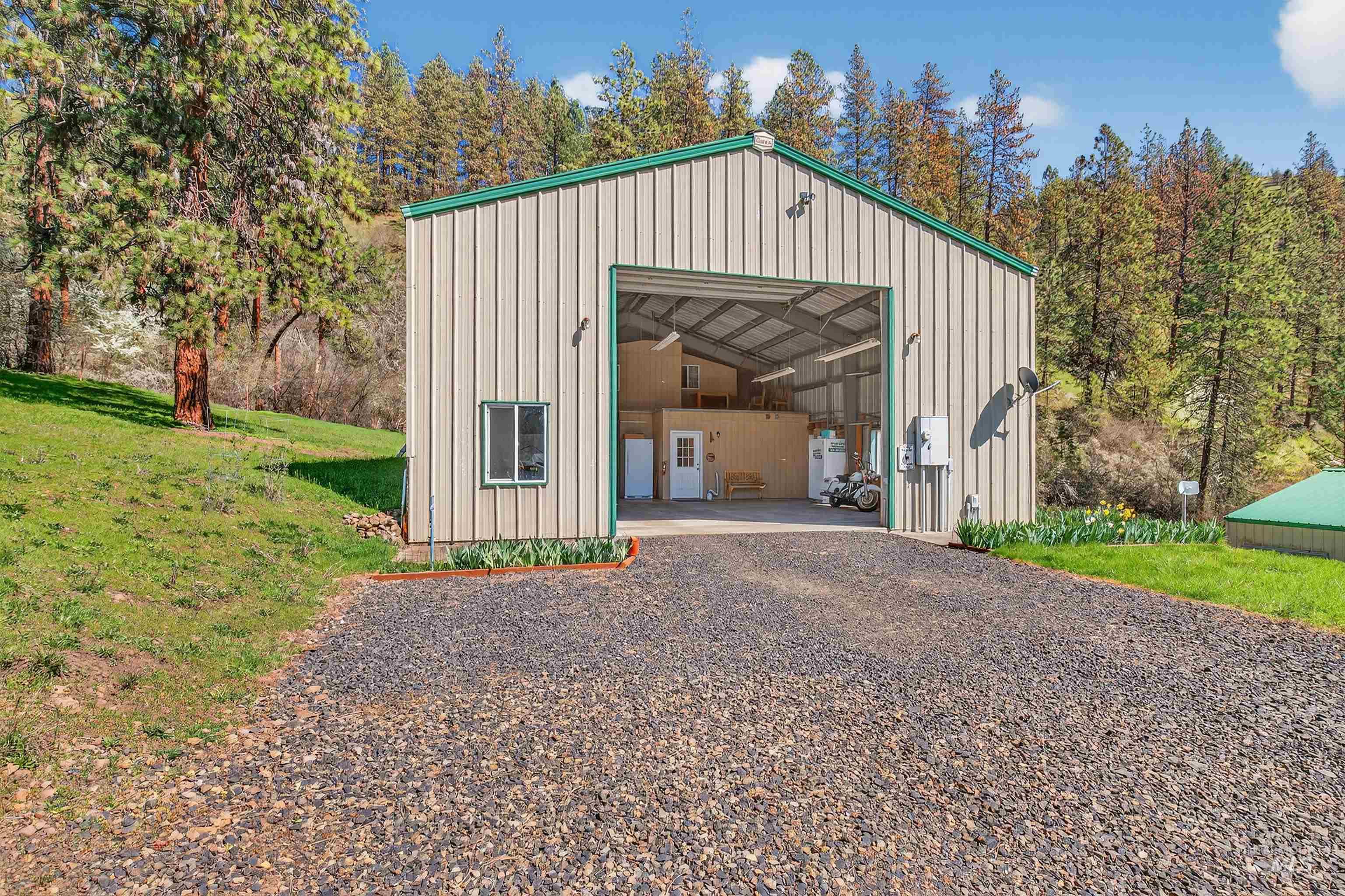 115 Weedmark Way Kamiah, ID 83536 - Photo 8 of 46