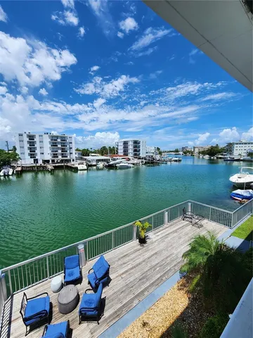 $175,000 | 8080 Tatum Waterway Drive, Unit 26, Miami Beach, FL 33141