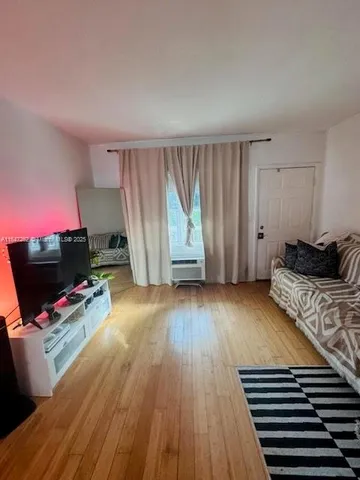 $175,000 | 8080 Tatum Waterway Drive, Unit 26, Miami Beach, FL 33141