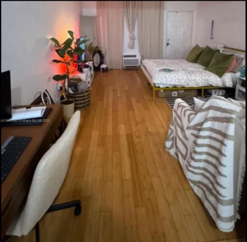 $175,000 | 8080 Tatum Waterway Drive, Unit 26, Miami Beach, FL 33141