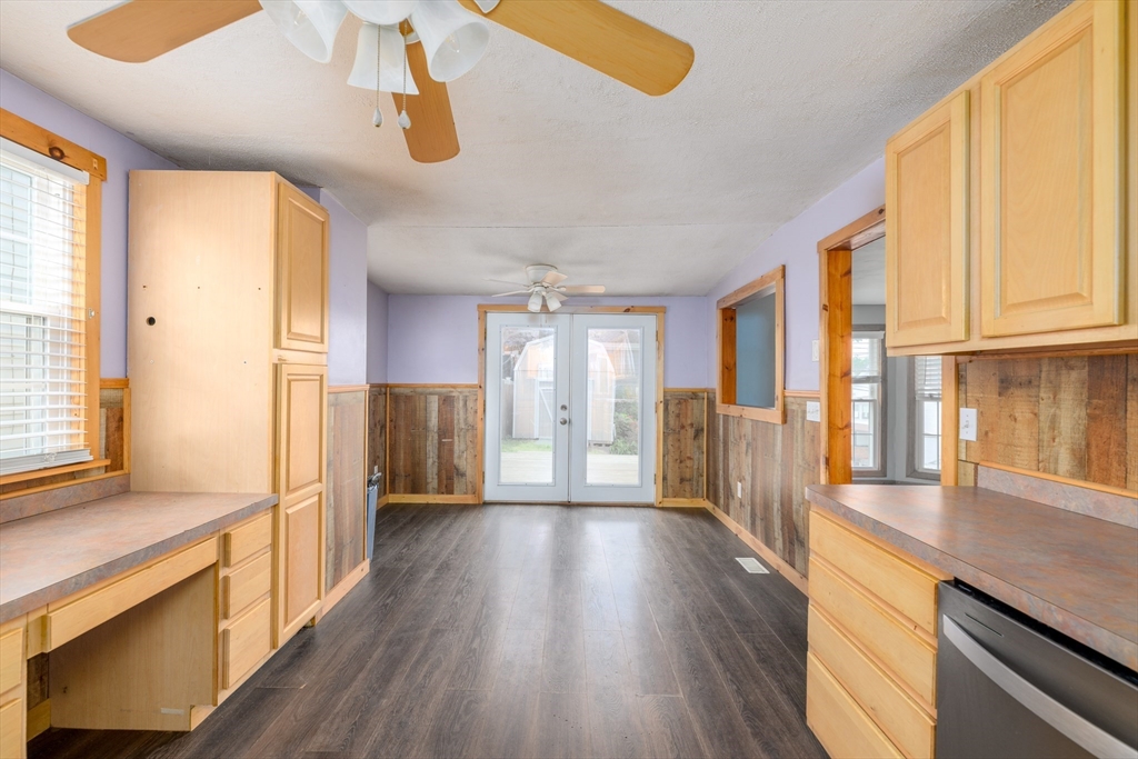 73 North Street Ware, MA 01082 - Photo 6 of 17