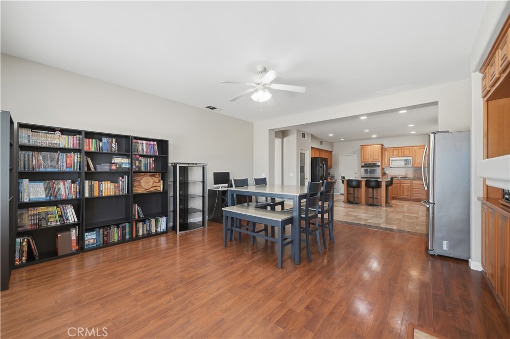 30923 Lajoe Street Menifee, CA 92584 - Photo 18 of 39