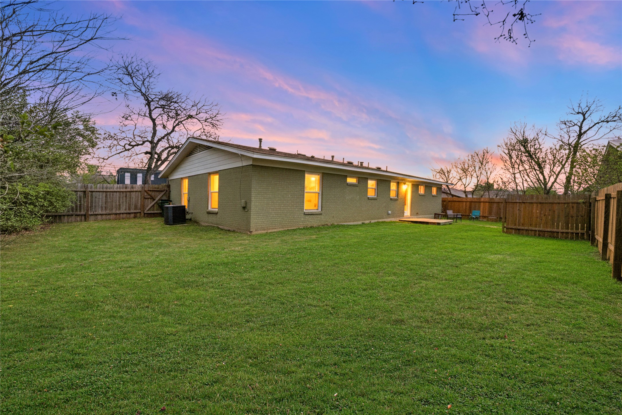 5510 Manor Road, Unit A Austin, TX 78723 - Photo 2 of 22