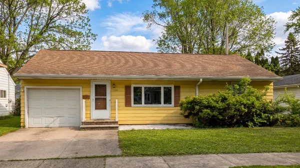 $175,000 | 1124 Wisconsin Court, Appleton, WI 54911