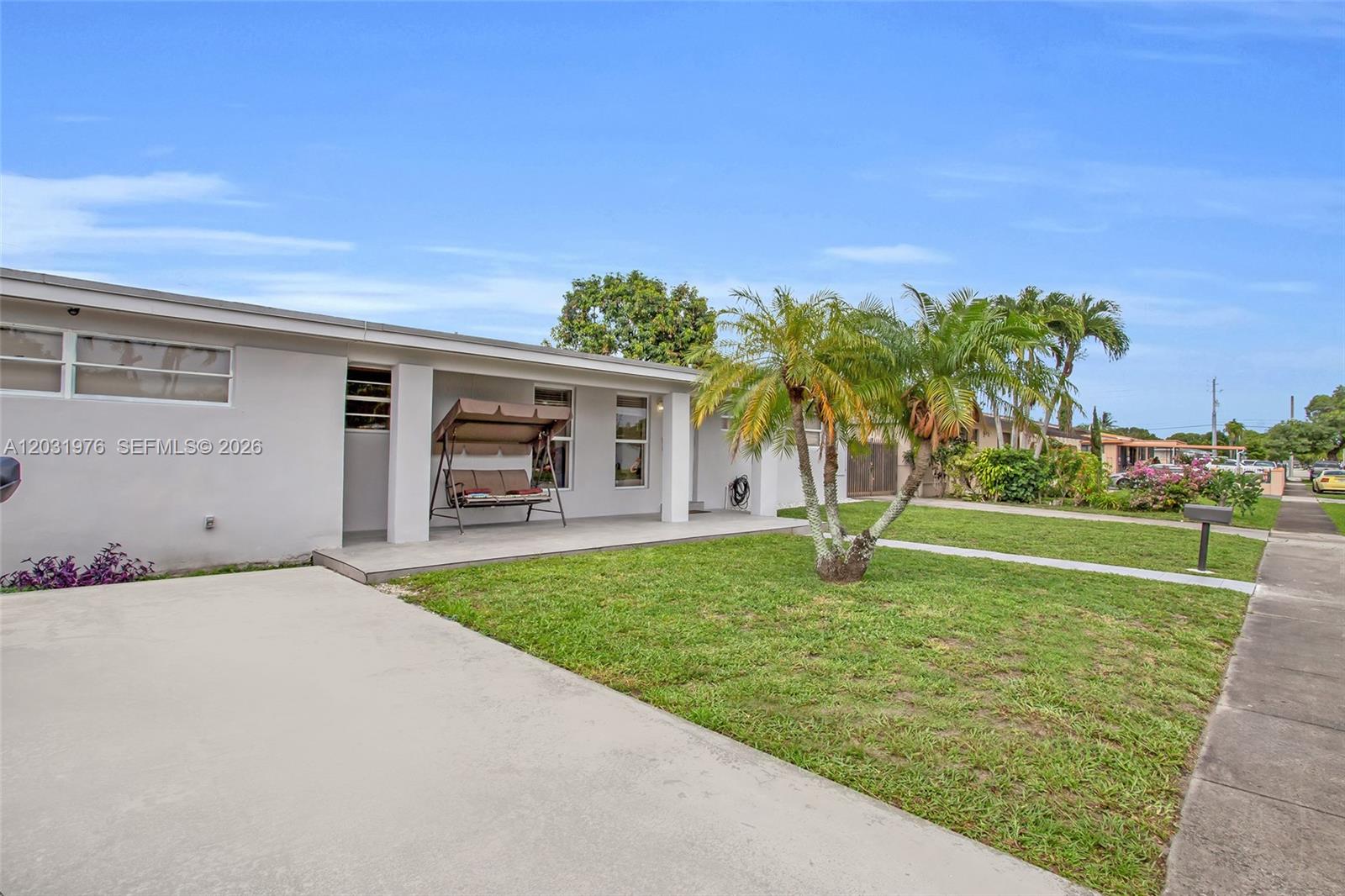 855 West 70 Place Hialeah, FL 33014 - Photo 4 of 39