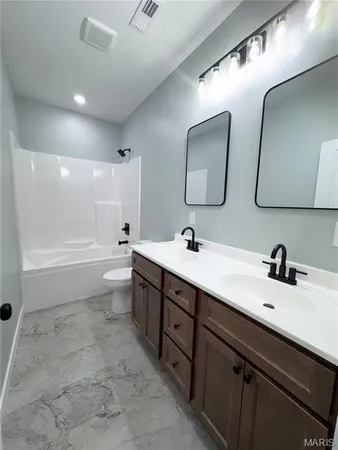 $435,000 | 426 Honeysuckle Drive, Hannibal, MO 63401