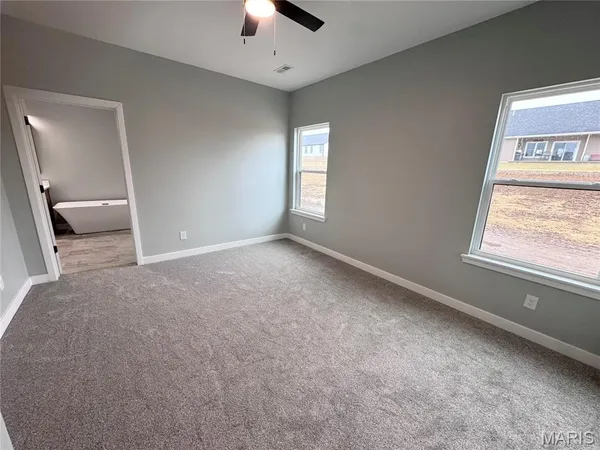 $429,000 | 426 Honeysuckle Drive, Hannibal, MO 63401