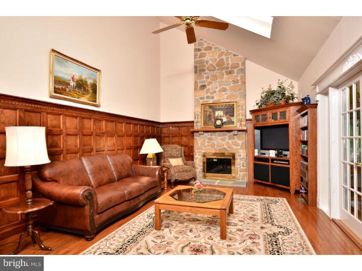 543 Taylor Road Downingtown, PA 19335 - Photo 5 of 25 Family Room