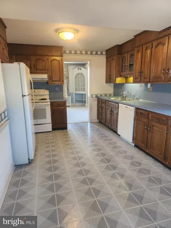 $2,000 | 839 South Dupont Boulevard, Milford, DE 19963