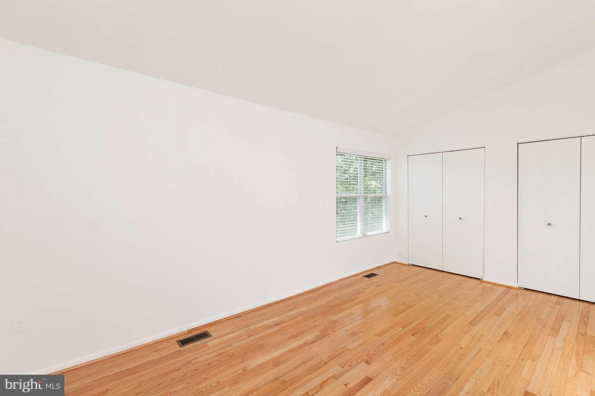2900 Schoolhouse Circle Silver Spring, MD 20902 - Photo 11 of 29 Interior General