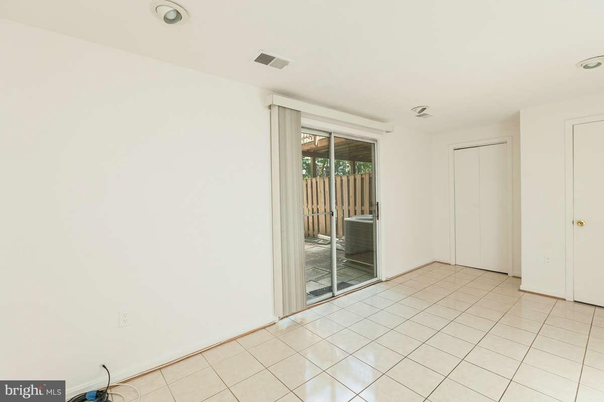 2900 Schoolhouse Circle Silver Spring, MD 20902 - Photo 22 of 29 Interior General