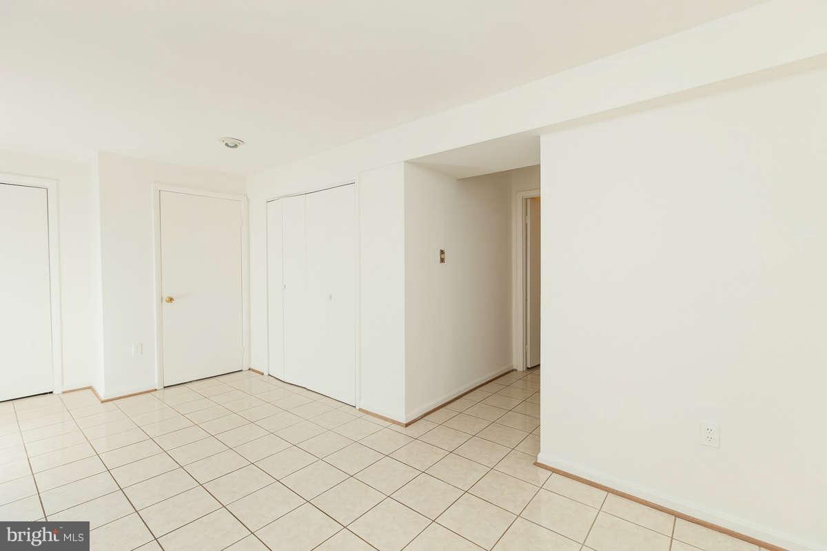 2900 Schoolhouse Circle Silver Spring, MD 20902 - Photo 23 of 29 Interior General