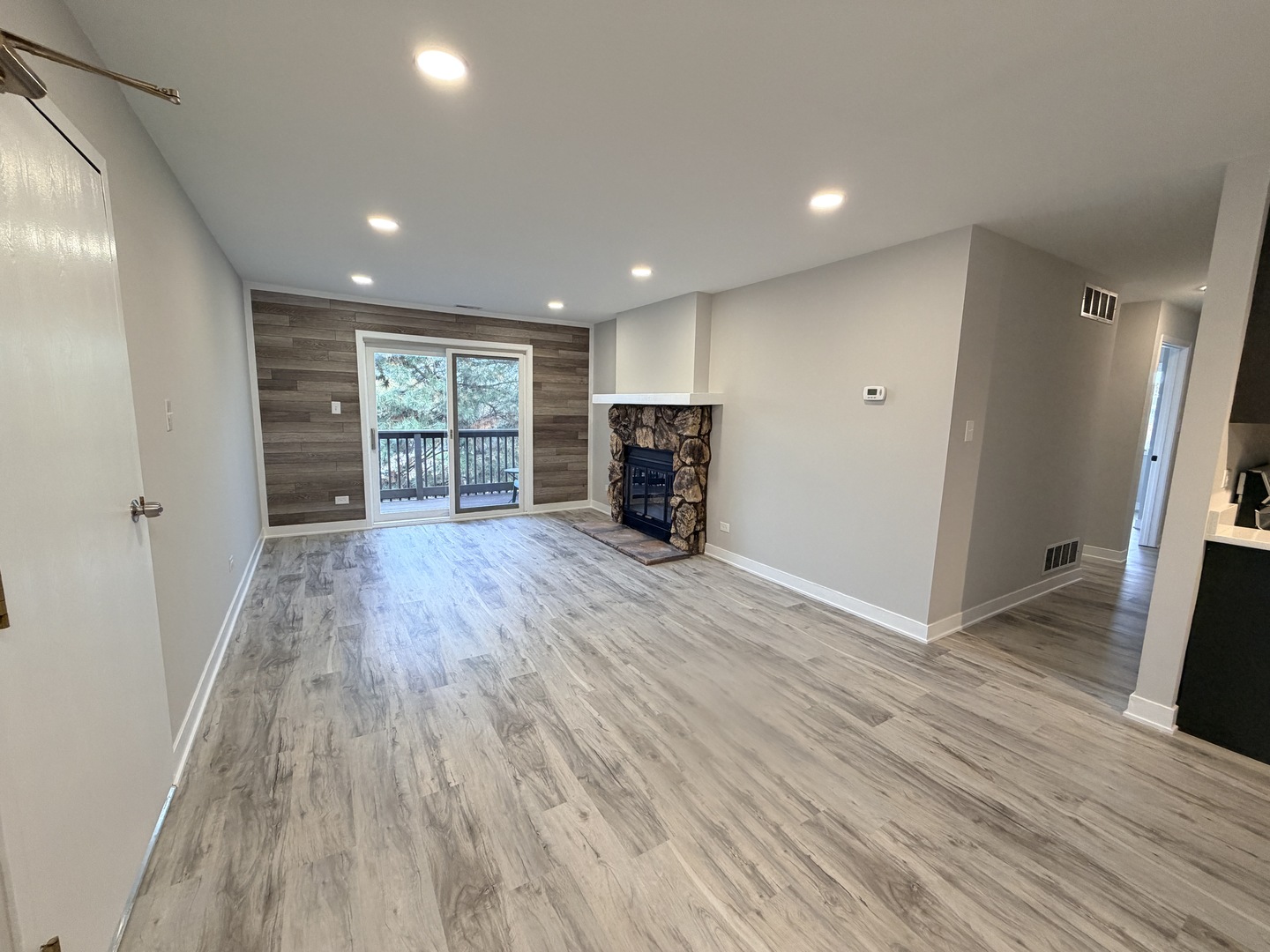 1460 Stonebridge Circle, Unit G9 Wheaton, IL 60189 - Photo 2 of 15