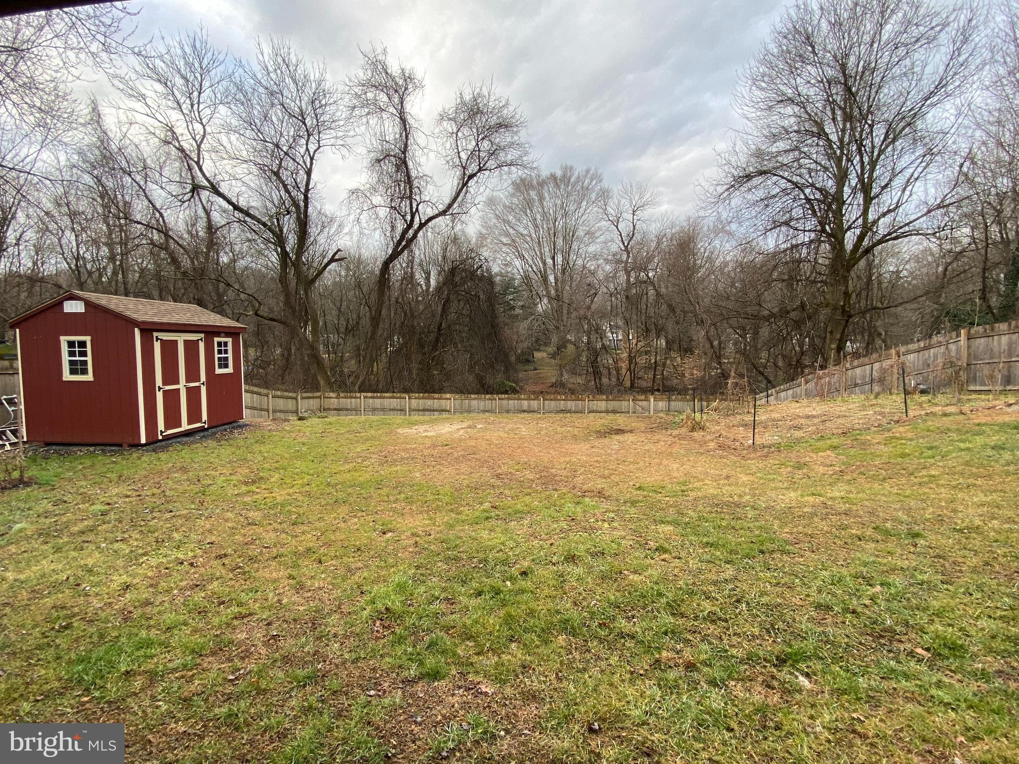 127 Woodstream Road Upper Chichester, PA 19061 - Photo 25 of 25 Rear Yard