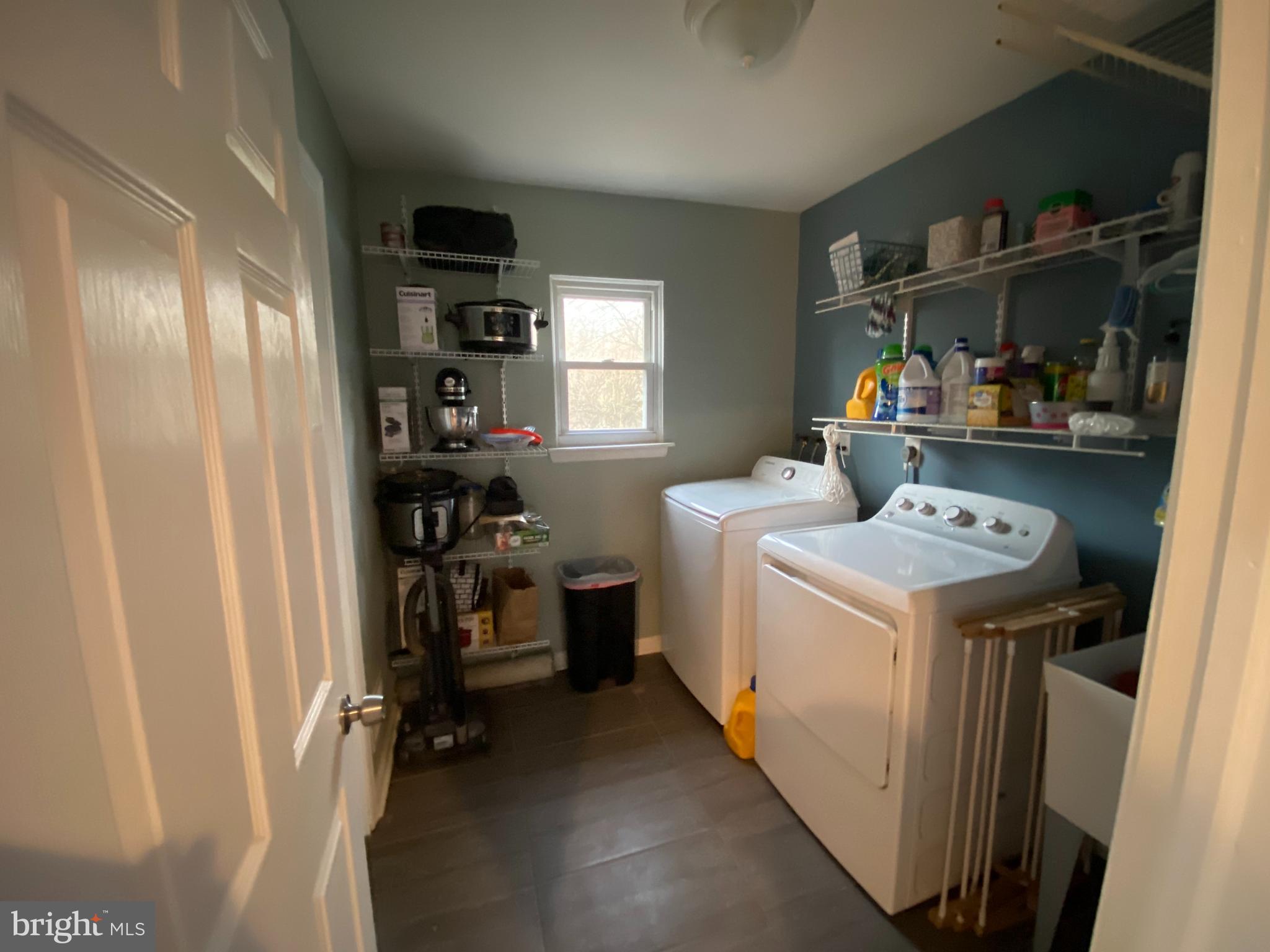 127 Woodstream Road Upper Chichester, PA 19061 - Photo 9 of 25 First Floor Laundry