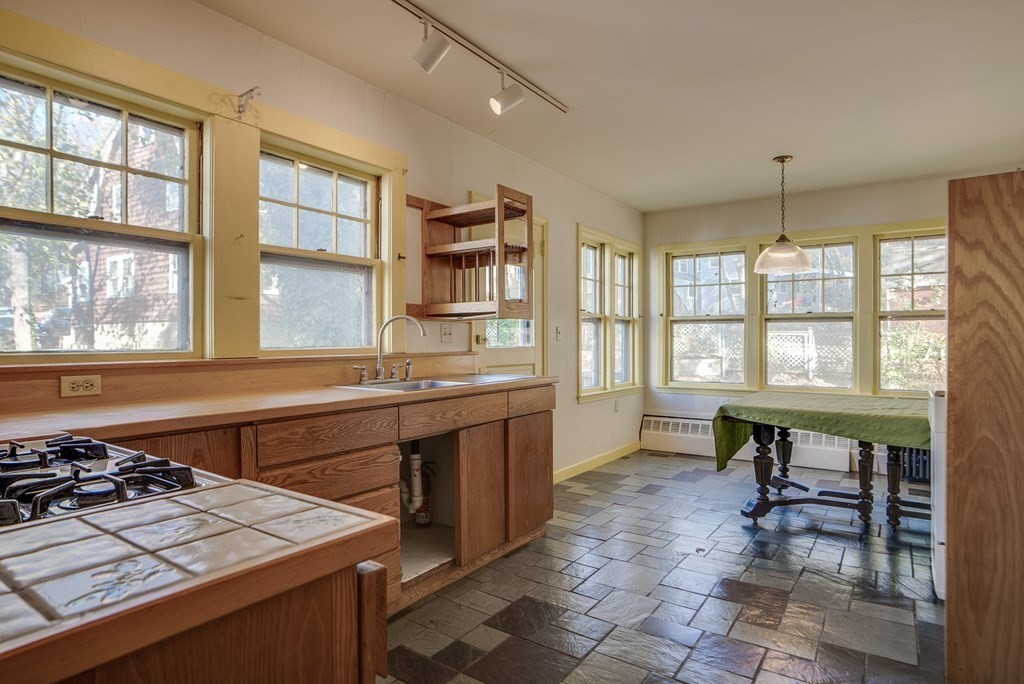 14 Peter Tufts Road Arlington, MA 02474 - Photo 9 of 27