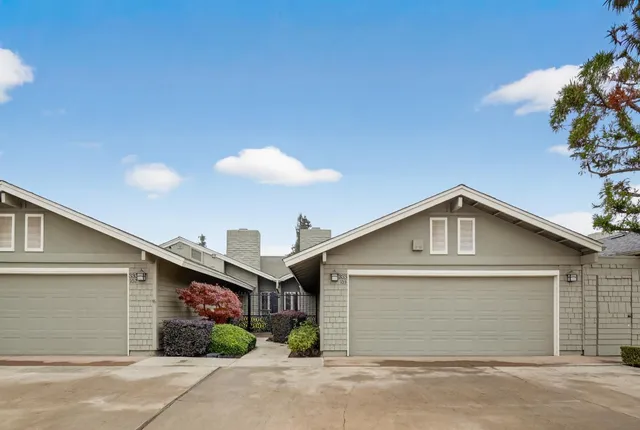 $369,900 | 333 West Bullard Avenue, Unit 103, Fresno, CA 93704