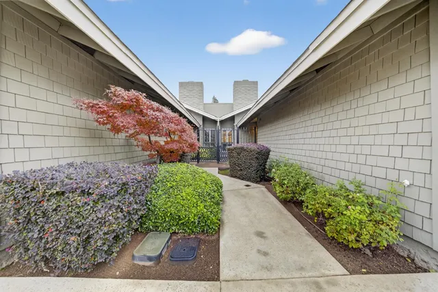 $369,900 | 333 West Bullard Avenue, Unit 103, Fresno, CA 93704