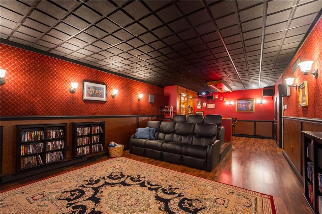 102 Klages Road West Alexander, PA 15376 - Photo 28 of 50 a living room with furniture