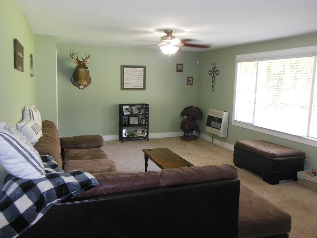 7515 Columbia Road St. Matthews, SC 29135 - Photo 3 of 22 Greatroom