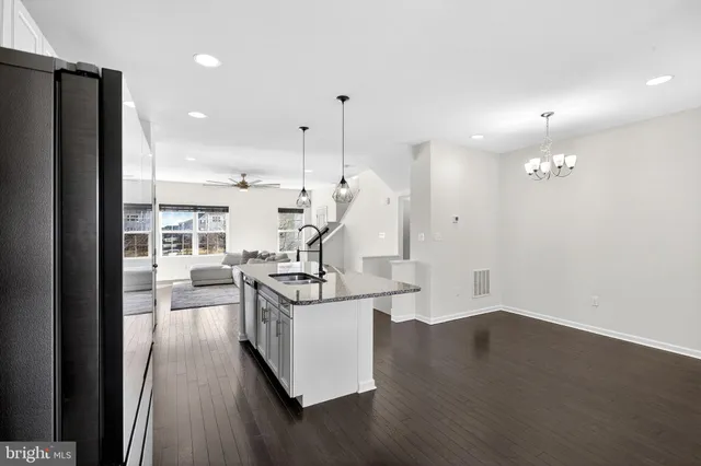 $399,900 | 827 Lissicasey Loop, Middletown, DE 19709