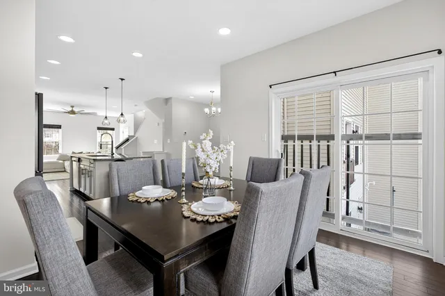 $399,900 | 827 Lissicasey Loop, Middletown, DE 19709