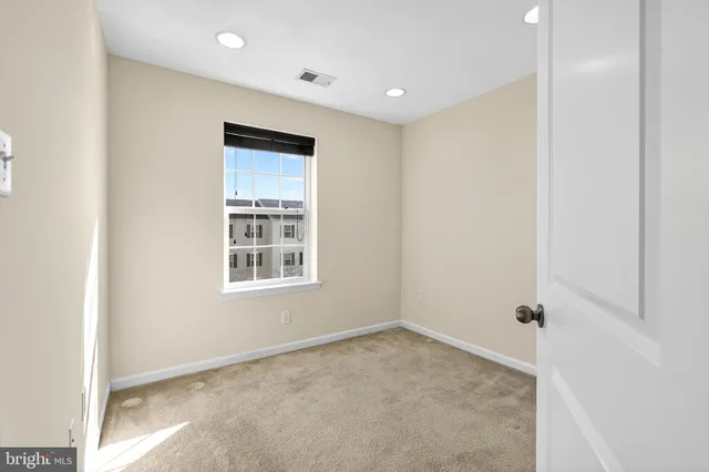 $399,900 | 827 Lissicasey Loop, Middletown, DE 19709