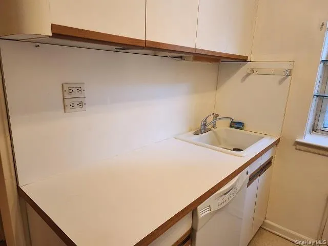 $2,750 | 102-55 67th Drive, Unit LF | Forest Hills Ward