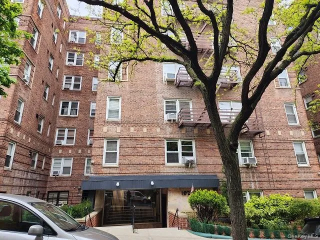 $2,750 | 102-55 67th Drive, Unit LF | Forest Hills Ward
