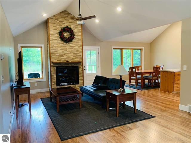 2775 East 34 Road Cadillac, MI 49601 - Photo 6 of 23 1892950-5