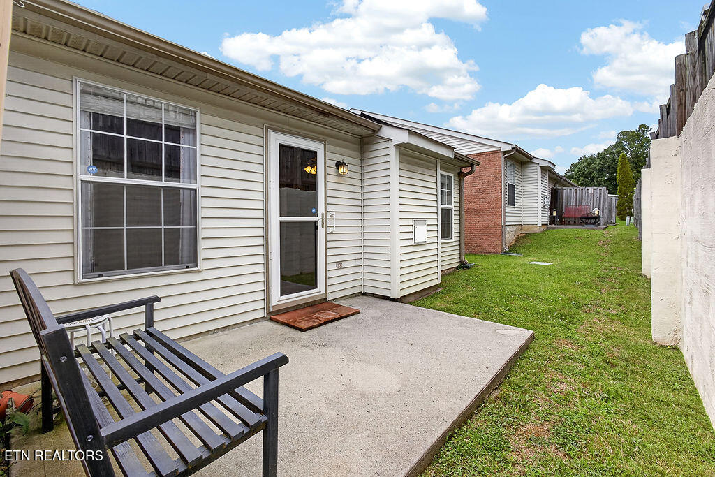 8033 Stablegate Way Powell, TN 37849 - Photo 24 of 24 LB1A7575