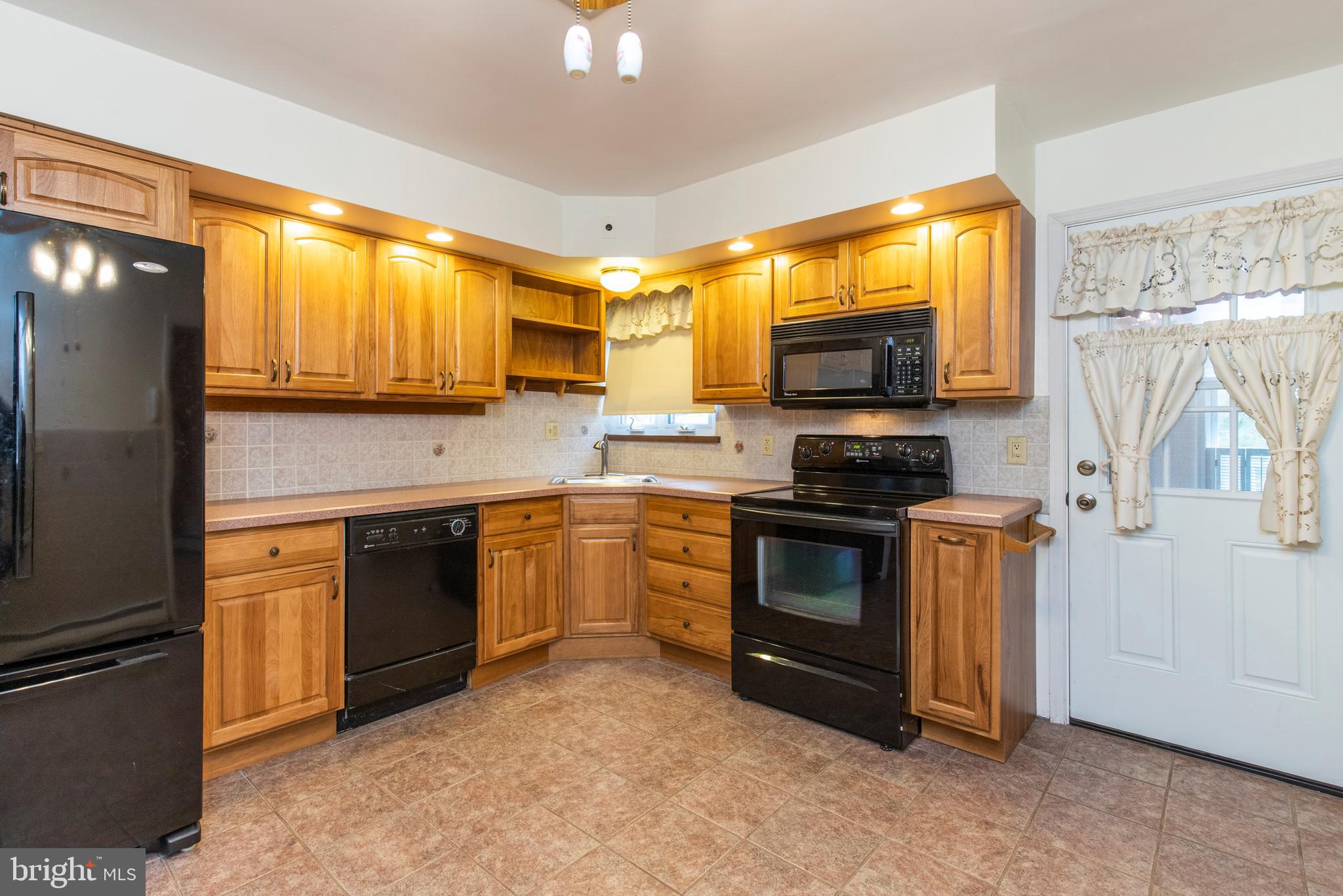 101 James Road Broomall, PA 19008 - Photo 12 of 32 Updated Eat In Kitchen
