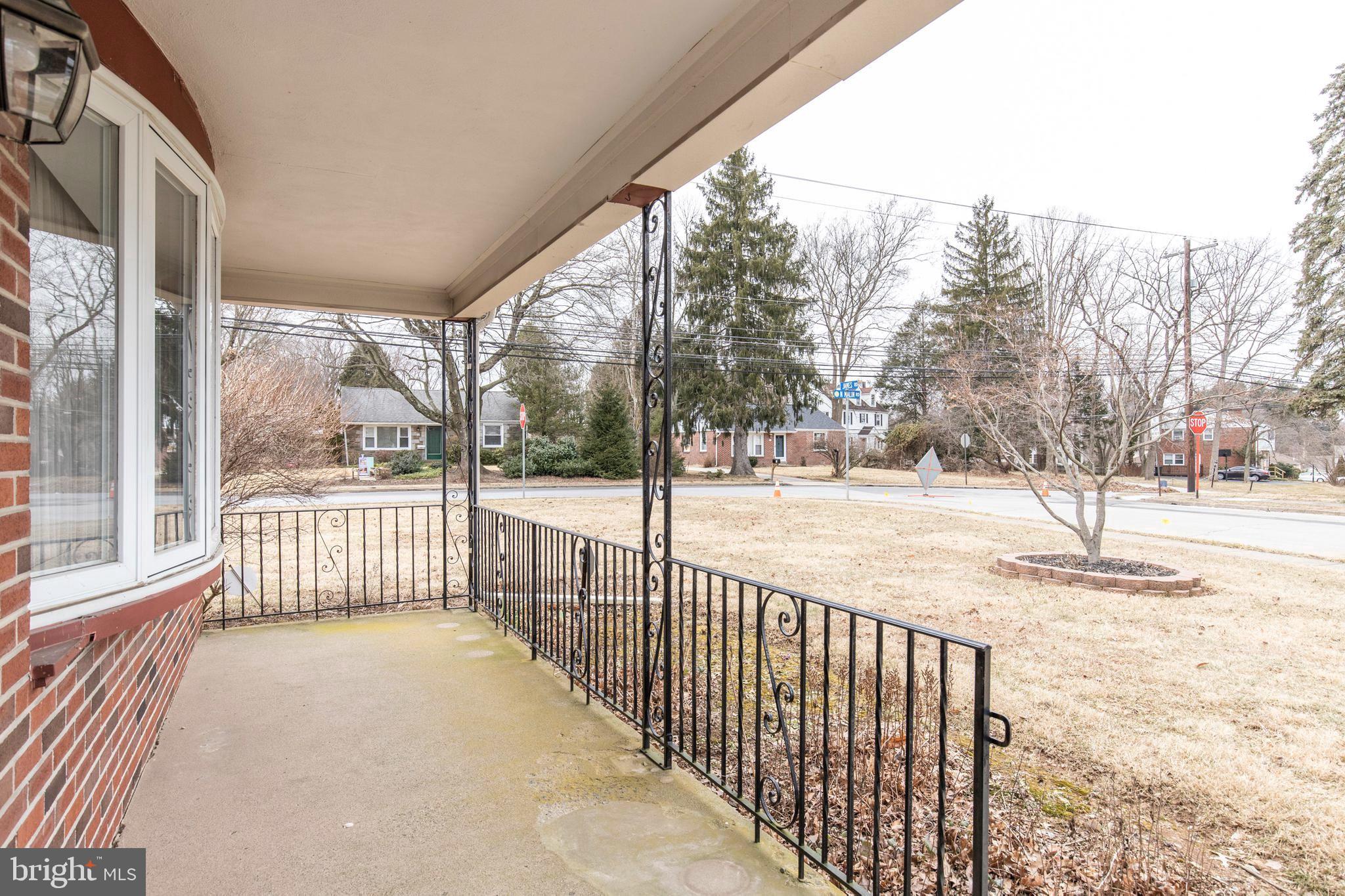 101 James Road Broomall, PA 19008 - Photo 4 of 32 Front Porch