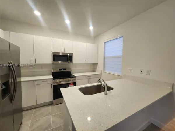 $2,600 | 2429 Southeast 28th Street, Unit 2429, Homestead, FL 33035