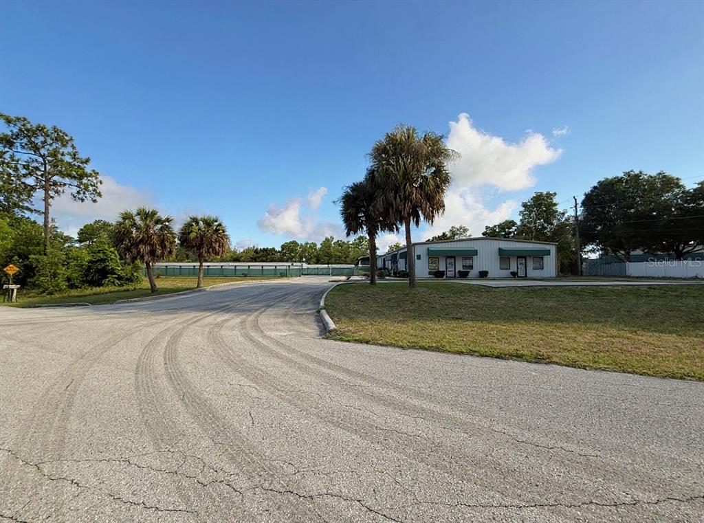 1424 North Gulf Avenue Crystal River, FL 34429 - Photo 3 of 24