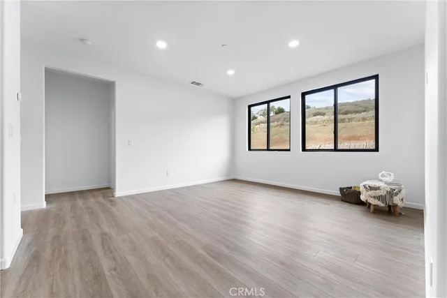 $1,150,000 | 1993 Lyon Avenue, Riverside, CA 92503