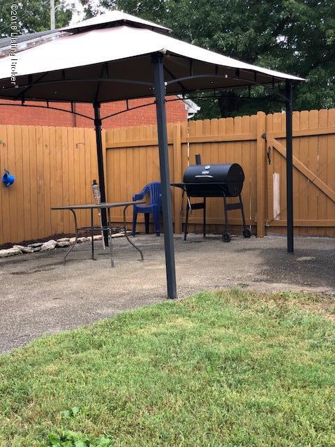 797 Blossom Road Louisville, KY 40229 - Photo 14 of 14 IMG_0781