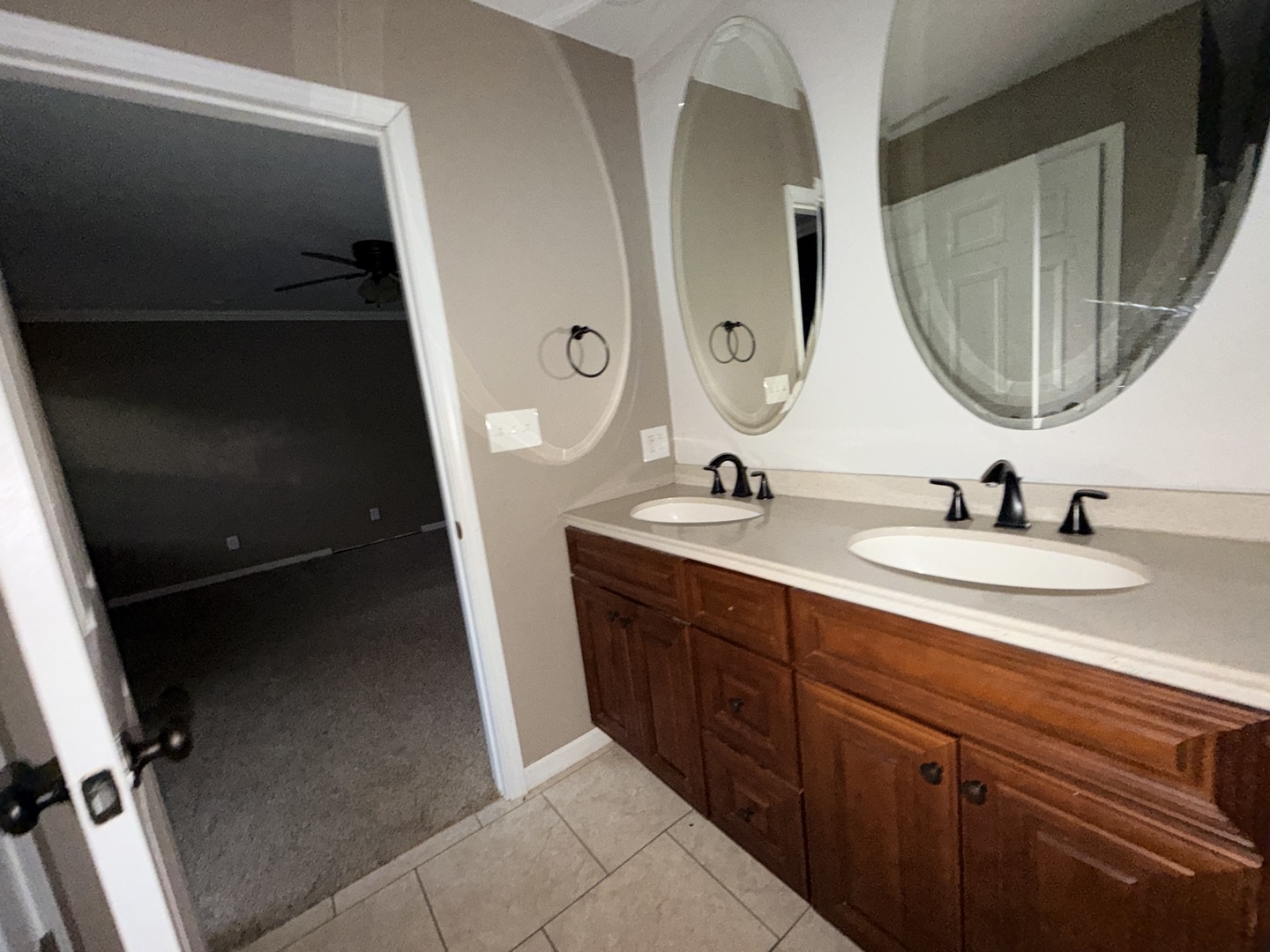 802 North Road West Frankfort, IL 62896 - Photo 12 of 32