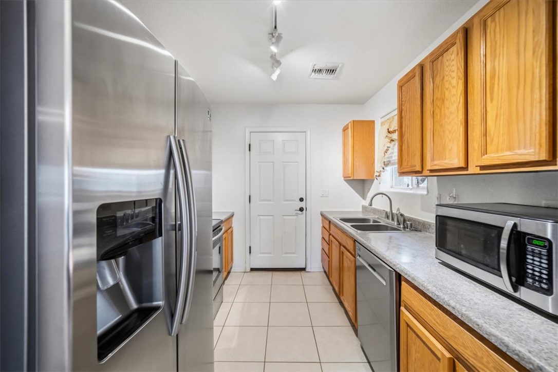 2475 Ripple Drive Bullhead City, AZ 86429 - Photo 12 of 63