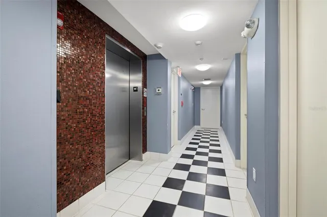 $3,750 | 205 5th Avenue North, Unit 301, St. Petersburg, FL 33701