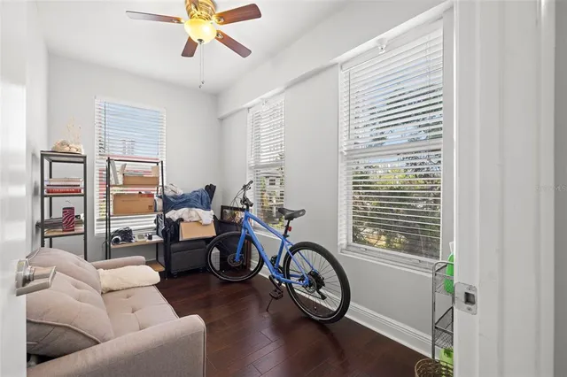 $3,750 | 205 5th Avenue North, Unit 301, St. Petersburg, FL 33701