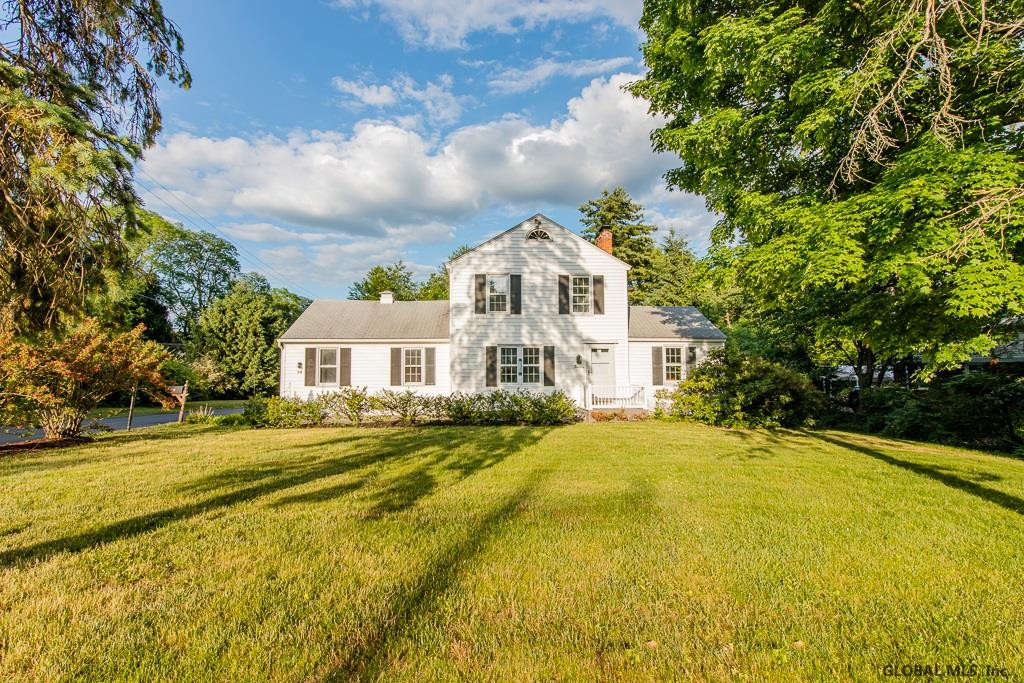 14 Fairview Road Colonie, NY 12211 - Photo 3 of 29 Photo 3